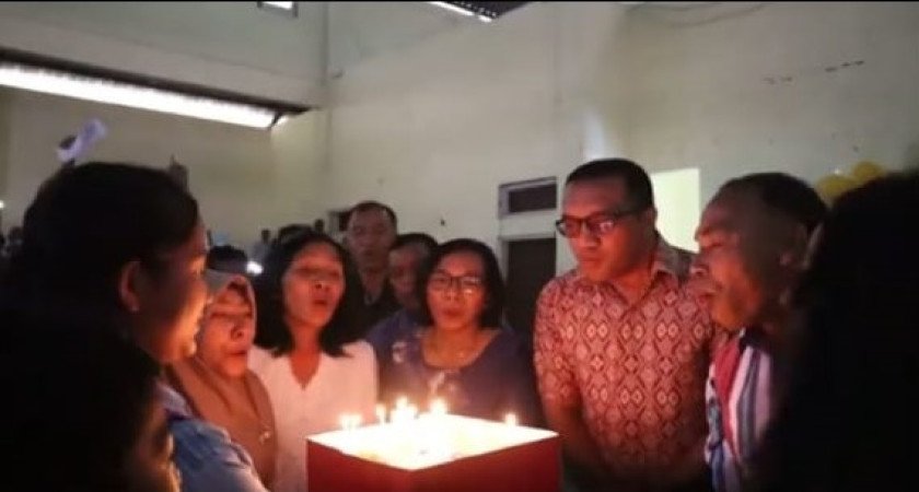 Semarak HUT SMP Negeri 1 Langke Rembong ke-73