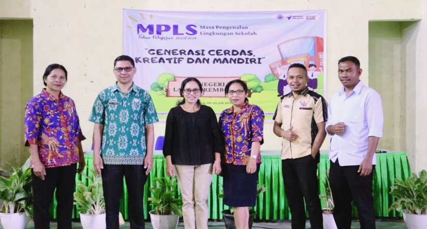Tingkat UPTD SMP Negeri 1 Langke Rembong Melaksanakan Kegiatan Masa Pengenalan Lingkungan Sekolah Tahun pelajaran 2023/2024